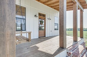4-acre Plot: Farmhouse-chic Retreat in Forest!