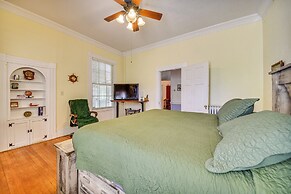 Historic Manor w/ Screened Porch in Elizabeth City