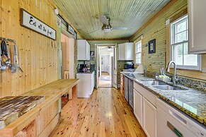 Historic Manor w/ Screened Porch in Elizabeth City