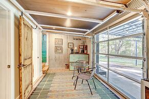 8 Mi to Ozark Folk Center: Home w/ Hot Tub & Deck