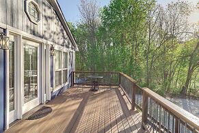 8 Mi to Ozark Folk Center: Home w/ Hot Tub & Deck