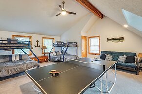 Lakefront Getaway w/ Dock in Akron