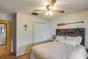 Lakefront Getaway w/ Dock in Akron