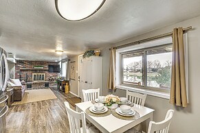 Truman Lake Retreat: Large Deck & On-site Fishing!