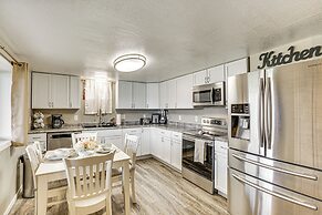 Truman Lake Retreat: Large Deck & On-site Fishing!
