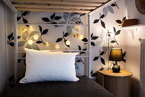 Seaside Astros Getaway - La Maison Etoile