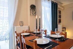 Seaside Astros Getaway - La Maison Etoile