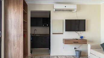 Settle Inn Sodic Eastown Studio