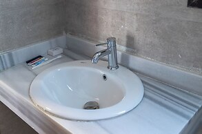 Settle Inn Sodic Eastown Studio