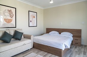 Settle Inn Sodic Eastown Studio