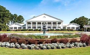 Relax, Beach, Golf, Shop, Repeat 2 Bedroom Resort