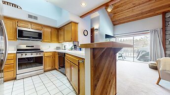 Snowcreek Iv #594 3 Bedroom Condo