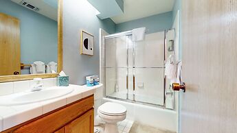 Snowcreek Iv #594 3 Bedroom Condo