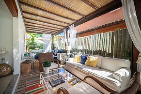 Bz92 Casa 600m Rua das Pedras 4 suítes