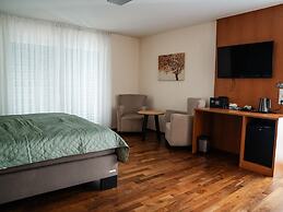 KT Estates Resort  Spa Frankfurt