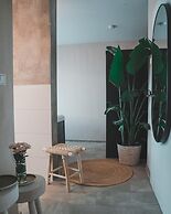 KT Estates Resort  Spa Frankfurt