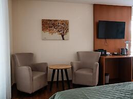 KT Estates Resort  Spa Frankfurt