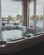 KT Estates Resort  Spa Frankfurt