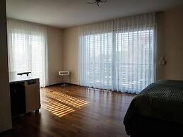 KT Estates Resort  Spa Frankfurt