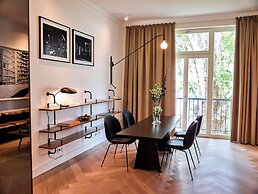 Townhouse by THE QVEST