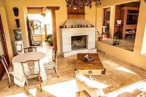 Luxury Guayllabamba House Gym Jacuzzi Parking Pool Wifi