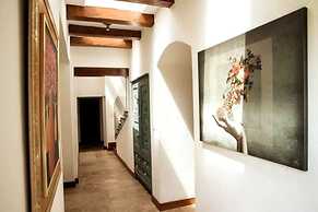 Luxury Guayllabamba House Gym Jacuzzi Parking Pool Wifi