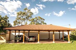 Luxury Guayllabamba House Gym Jacuzzi Parking Pool Wifi