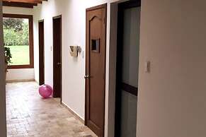 Luxury Guayllabamba House Gym Jacuzzi Parking Pool Wifi