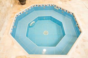 Luxury Guayllabamba House Gym Jacuzzi Parking Pool Wifi