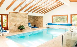 Luxury Guayllabamba House Gym Jacuzzi Parking Pool Wifi