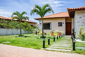 BZ94 Casa c piscina frente para o canal