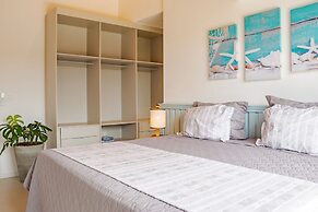 BZ94 Casa c piscina frente para o canal