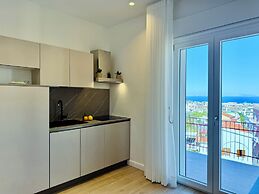 YourHome - Il Pino Rooms & Apartment