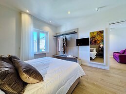 YourHome - Il Pino Rooms & Apartment