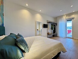 YourHome - Il Pino Rooms & Apartment