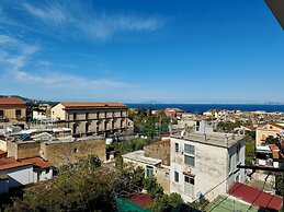 YourHome - Il Pino Rooms & Apartment