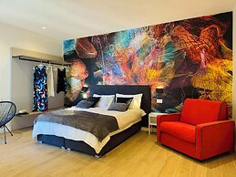 YourHome - Il Pino Rooms & Apartment