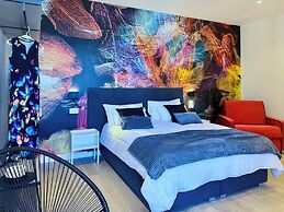 YourHome - Il Pino Rooms & Apartment