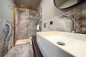 U-Visionary Venezia Hotel