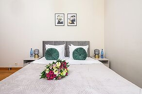 Lumina stylish apartment with parking