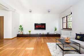 Lumina stylish apartment with parking