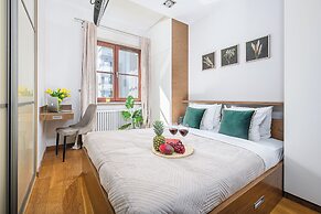 Lumina stylish apartment with parking