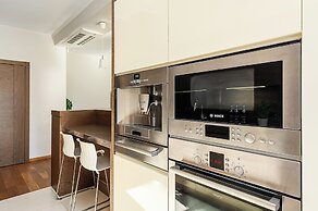 Lumina stylish apartment with parking