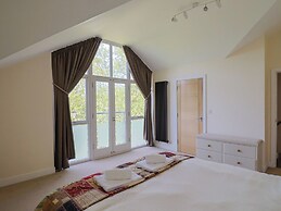 Fig Tree House