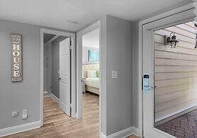 Waterfront Retreat in Sandestin w/ Golf Cart & Free Attraction Tickets