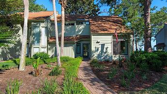 Waterfront Retreat in Sandestin w/ Golf Cart & Free Attraction Tickets