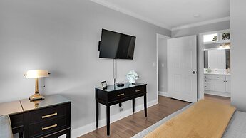 Waterfront Retreat in Sandestin w/ Golf Cart & Free Attraction Tickets