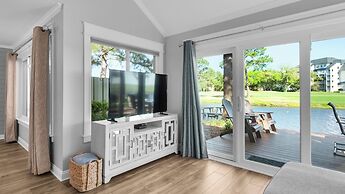 Waterfront Retreat in Sandestin w/ Golf Cart & Free Attraction Tickets