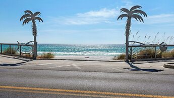 Waterfront Retreat in Sandestin w/ Golf Cart & Free Attraction Tickets