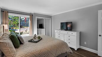 Waterfront Retreat in Sandestin w/ Golf Cart & Free Attraction Tickets